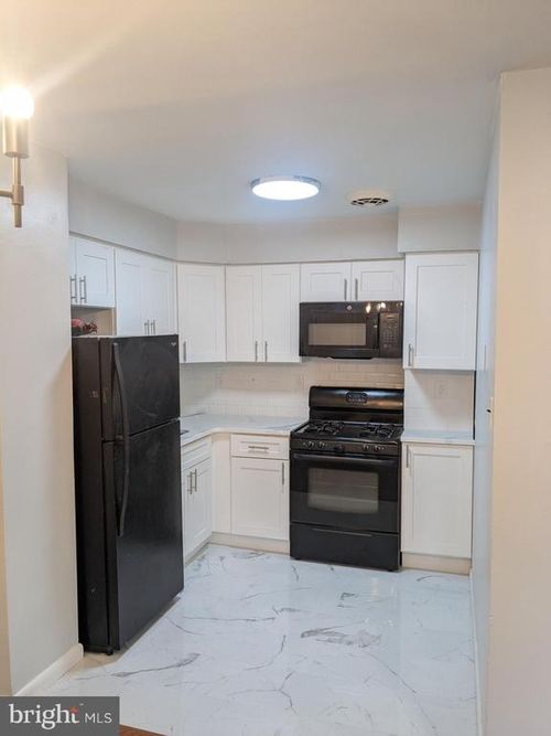 4029 Balwynne Park Rd, PHILADELPHIA, PA, 19131-1601 | Card Image