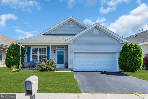 4 Quail Rd, Barnegat, NJ, 08005-2196 | Card Image
