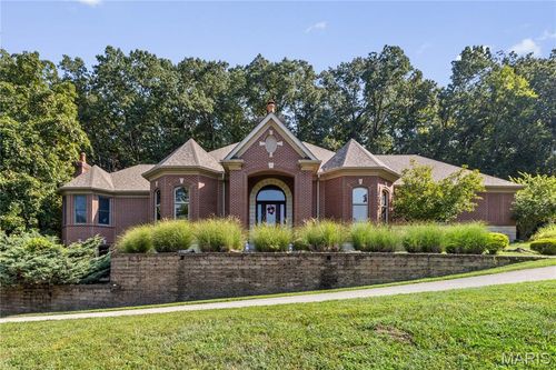 416 Kiefer Creek Rd, Ballwin, MO, 63021-6050 | Card Image