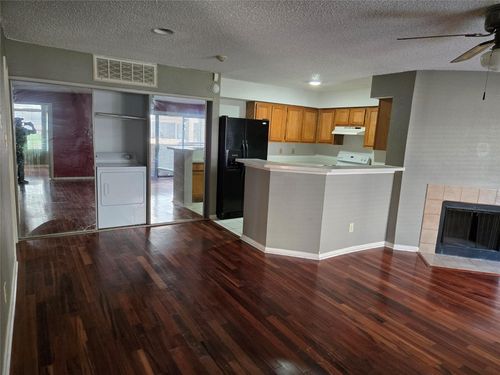 apt-1127-2300 Old Spanish Trl, Houston, TX, 77054-2140 | Card Image