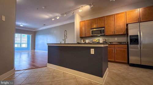 462-4701 Old Soper Rd, SUITLAND, MD, 20746-4017 | Card Image