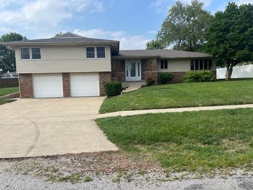 602 E Virginia Ave, Effingham, IL, 62401-3341 | Card Image