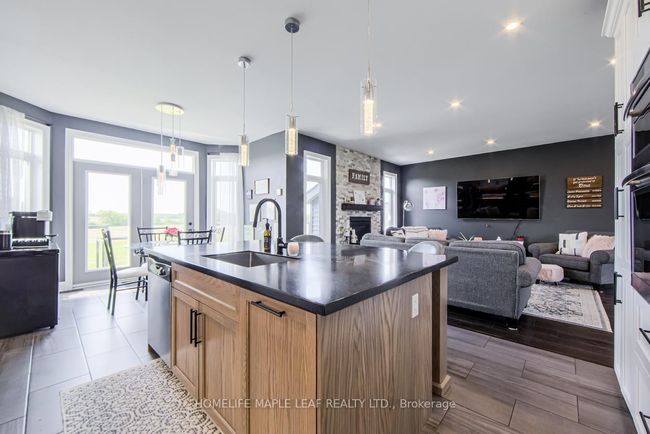 383066 20 Sideroad, House other with 6 bedrooms, 4 bathrooms and 4 parking in Amaranth ON | Image 15