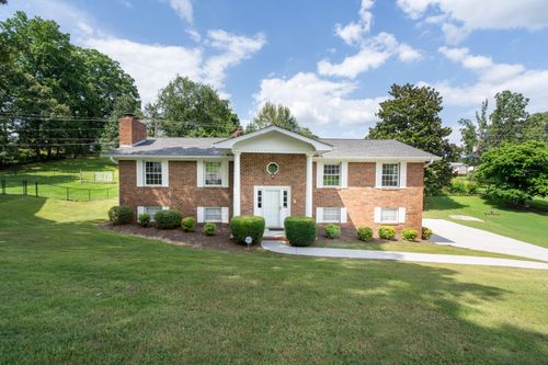 3902 S Mission Oaks Dr, Chattanooga, TN, 37412-1922 | Card Image