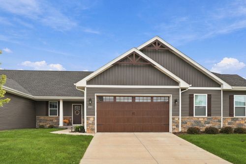 6987 Genesis Way, Bettendorf, IA, 52722-3196 | Card Image