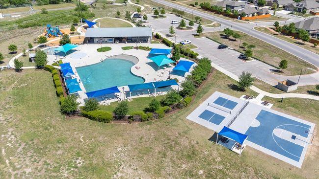 693 Spinnaker Loop, House other with 5 bedrooms, 3 bathrooms and 4 parking in Kyle TX | Image 31