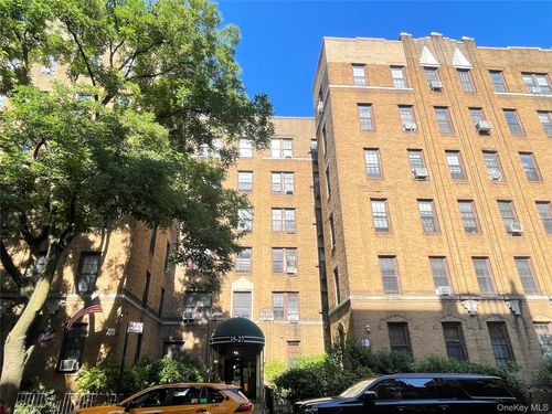6e-35-27 81st, New York, NY, 11372 | Card Image