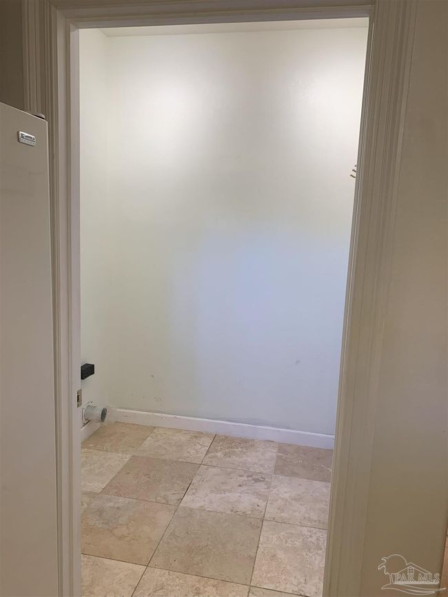 B - 6148 The Oaks Ln, House other with 3 bedrooms, 3 bathrooms and 2 parking in Pensacola FL | Image 16