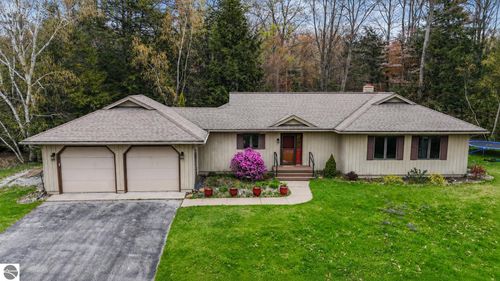 6831 E Harbor Dr, Elk Rapids, MI, 49629-9777 | Card Image
