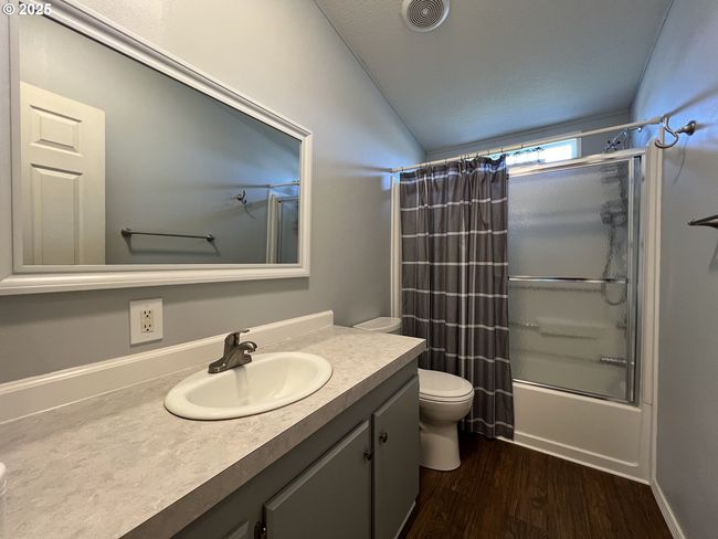 32415 E Loop Rd, House other with 3 bedrooms, 2 bathrooms and null parking in Hermiston OR | Image 24