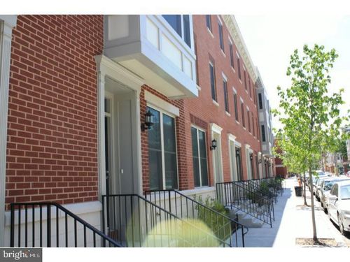745 S 13th St, PHILADELPHIA, PA, 19147-2330 | Card Image