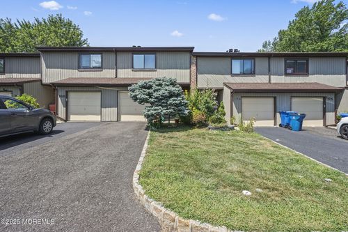 124-167 Penn Ct, Matawan, NJ, 07747-3568 | Card Image