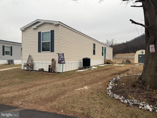 66 Kip Rd, HALIFAX, PA, 17032-9497 | Card Image