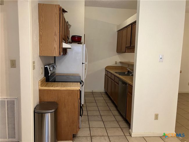 Kitchen | Image 6