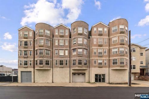 56-60 Ferguson St, Newark, NJ, 07105-6801 | Card Image