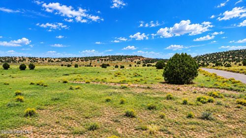 35-9 Fort Rock Road, Seligman, AZ, 86337 | Card Image
