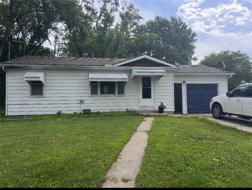 412 N Garner St, Lawson, MO, 64062-9327 | Card Image