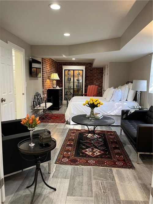 unit-b-2523 Sharondale Dr Ne, Atlanta, GA, 30305-3809 | Card Image