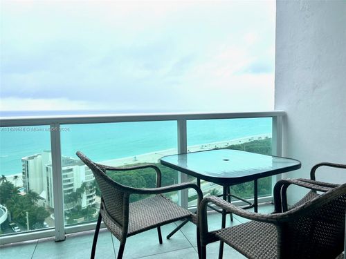 ph08-100 Bayview Dr, Sunny Isles Beach, FL, 33160-4781 | Card Image