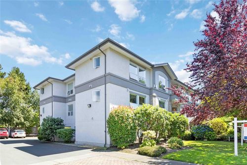 203-9945 Fifth St, Sidney, BC, V8L2X6 | Card Image