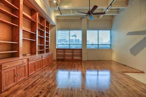 unit-315-705 Main St, Houston, TX, 77002-3306 | Card Image