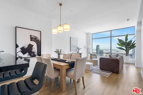 37e-900 W Olympic Blvd, Los Angeles, CA, 90015 | Card Image