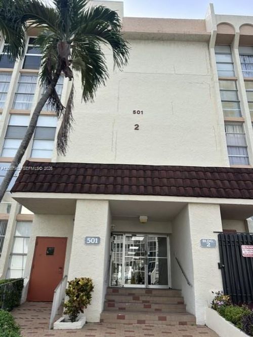 205-501 Three Islands Blvd, Hallandale Beach, FL, 33009-2899 | Card Image