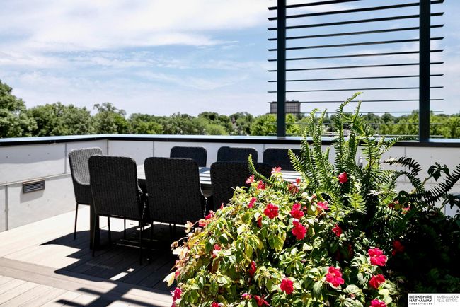 APT-401 - 1502 S 10 Th St, Condo with 2 bedrooms, 3 bathrooms and 2 parking in Omaha NE | Image 48
