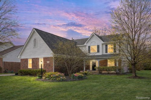46670 Crosswick, Canton, MI, 48187-4672 | Card Image