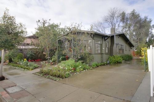 3970 Harney St, San Diego, CA, 92110-2825 | Card Image