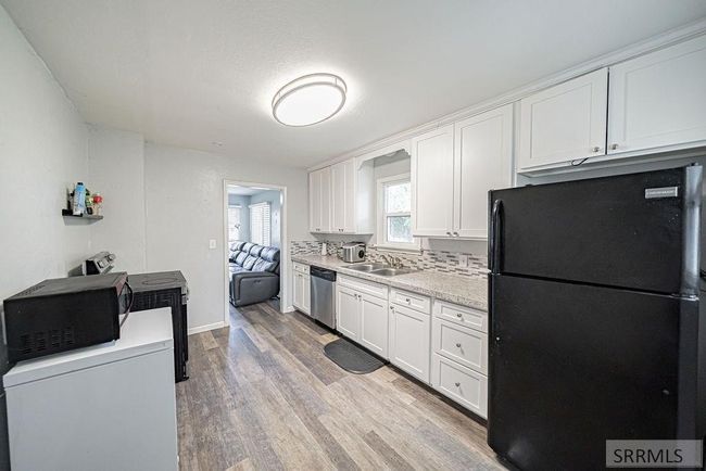 462 Ne Main St, House other with 4 bedrooms, 2 bathrooms and 1 parking in Blackfoot ID | Image 13