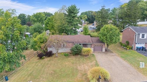 104 Gable Rd, Cranberry Township, PA, 16066-6812 | Card Image