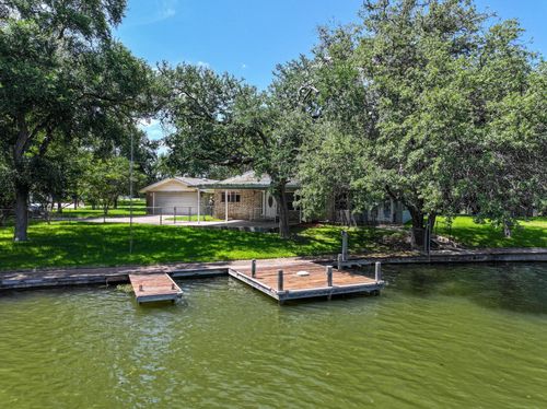 501 Oleander Dr, Marble Falls, TX, 78654-8202 | Card Image