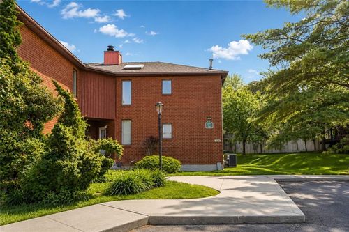 2-1458 Forest Hill Road, Staten Island, NY, 10314 | Card Image