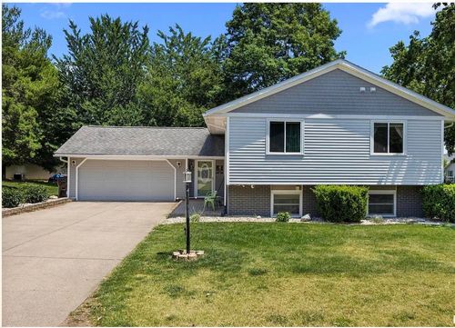212 N Ostrom Ave, Princeville, IL, 61559-9535 | Card Image