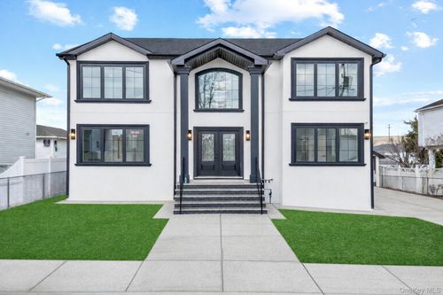 115 Marguerite Avenue, Hempstead, NY, 11003 | Card Image