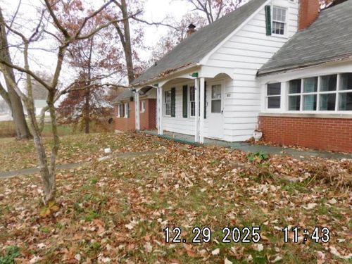 100 W Lincoln St, Greenup, IL, 62428-1210 | Card Image