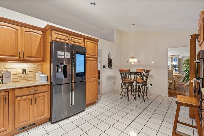 Touch Screen Samsung Refrigerator | Image 11