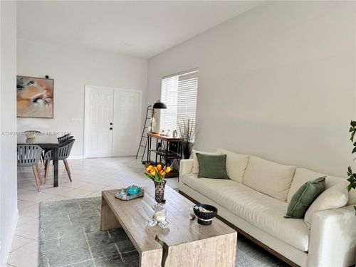 0-1074 Bluewood Ter, Weston, FL, 33327-2056 | Card Image