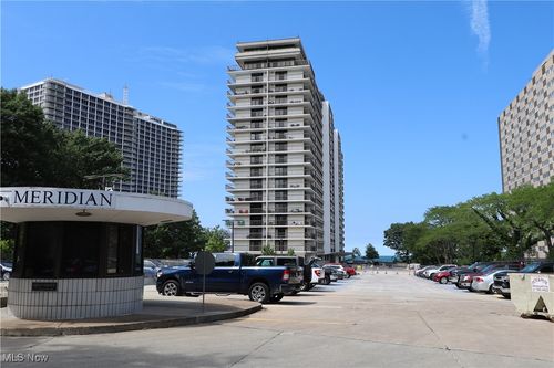 apt-810-12550 Lake Ave, Lakewood, OH, 44107-1568 | Card Image