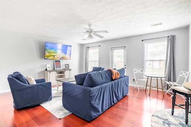 APT-1602 - 1477 N Donahue Dr, Condo with 3 bedrooms, 4 bathrooms and null parking in AUBURN AL | Image 6