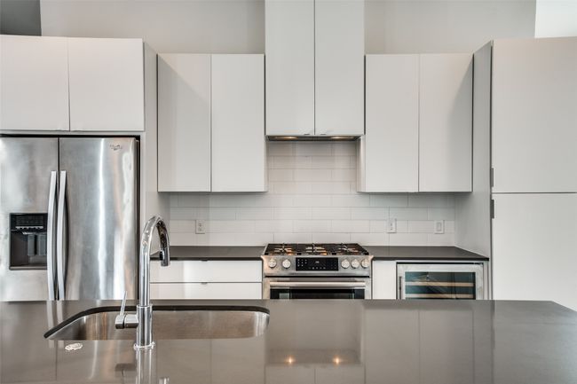 E - 4901 Live Oak St, Townhouse with 2 bedrooms, 3 bathrooms and null parking in Dallas TX | Image 5