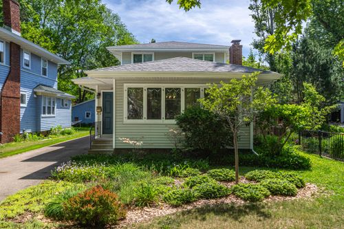 127 19th St S, La Crosse, WI, 54601 | Card Image