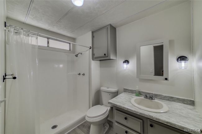 Bathroom | Image 28