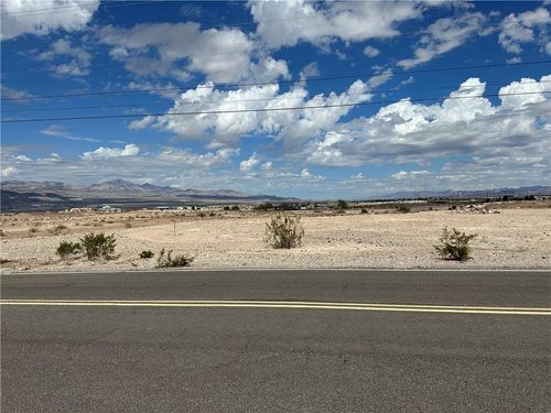 2181 Riverview Dr, Bullhead City, AZ, 86442 | Card Image