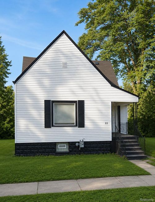 22 E Charlotte St, Ecorse, MI, 48229-1755 | Card Image