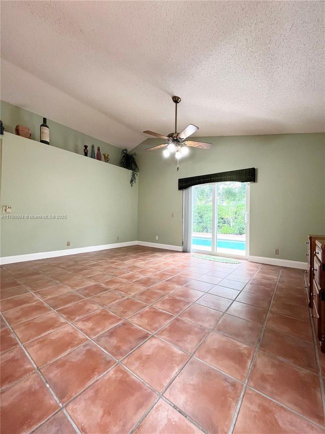 9271 Arborwood Cir, House other with 2 bedrooms, 2 bathrooms and null parking in Davie FL | Image 17
