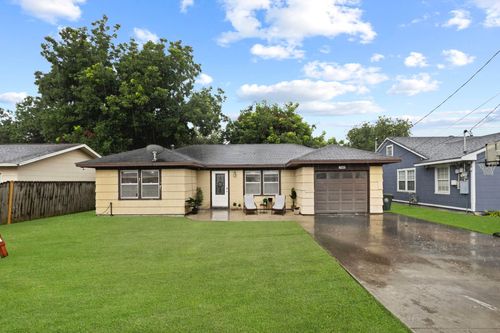 3449 Charles Ave, Groves, TX, 77619-4135 | Card Image