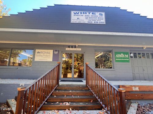 403 W Summer St, Greeneville, TN, 37743-3705 | Card Image