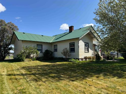 1698 State Highway 46, Gooding, ID, 83330-5115 | Card Image